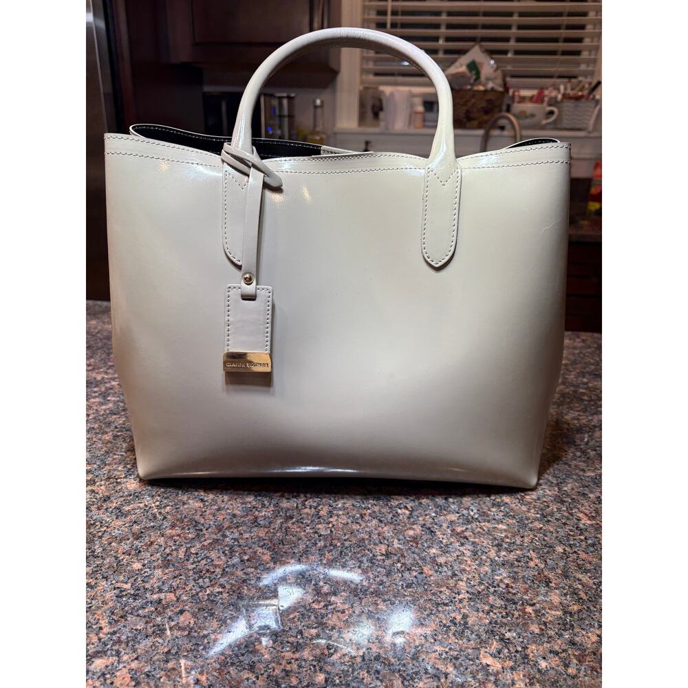 GIANNI NOTARO Cream Genuine Patent Leather Italian Handbag Tote